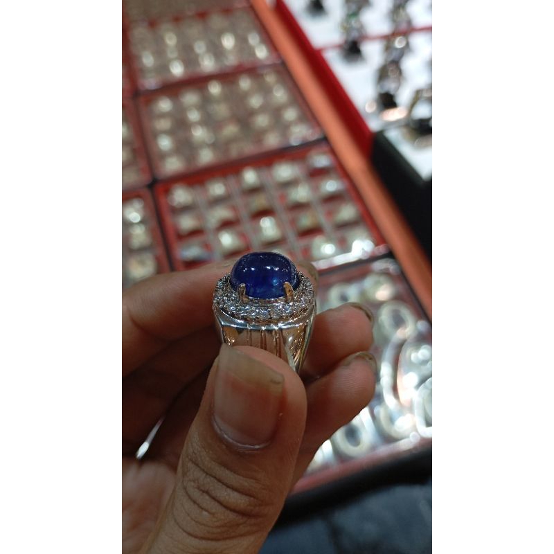batu blue safir
