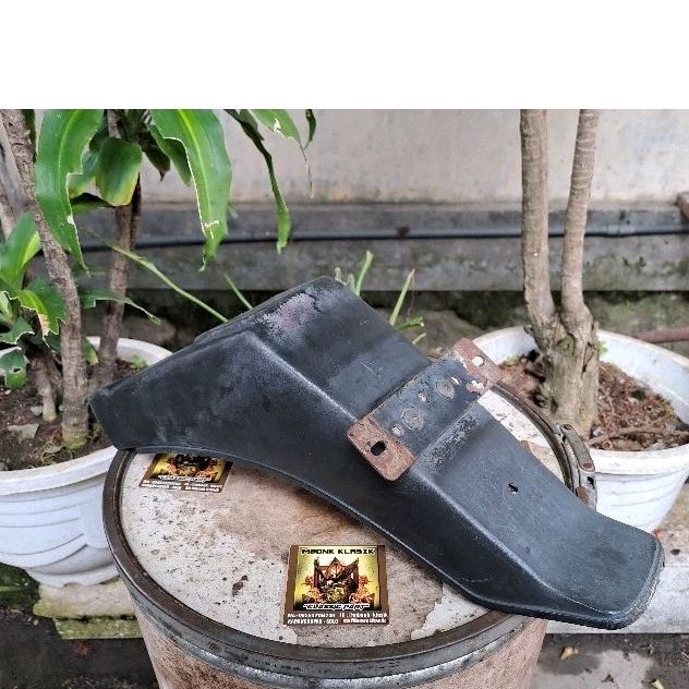 slebor spakbor belakang rc110 crystal ORIGINAL spakbor belakang suzuki rc 110 crystal spakbor suzuki