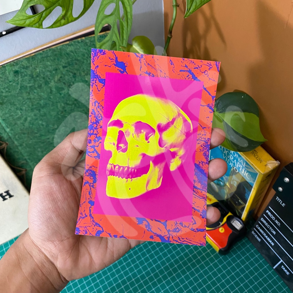 

stiker tengkorak / stiker poster / sticker aesthetic / sticker tumblr / stiker premium / stiker hp / stiker laptop / stiker helm / stiker tahan air