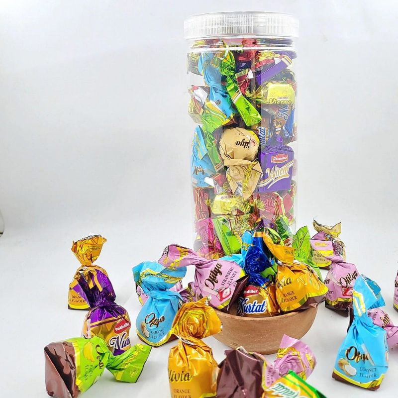 

Coklat warna enak dan manis isi 800gr bisa untuk oleh-oleh pas umroh ataupun haji