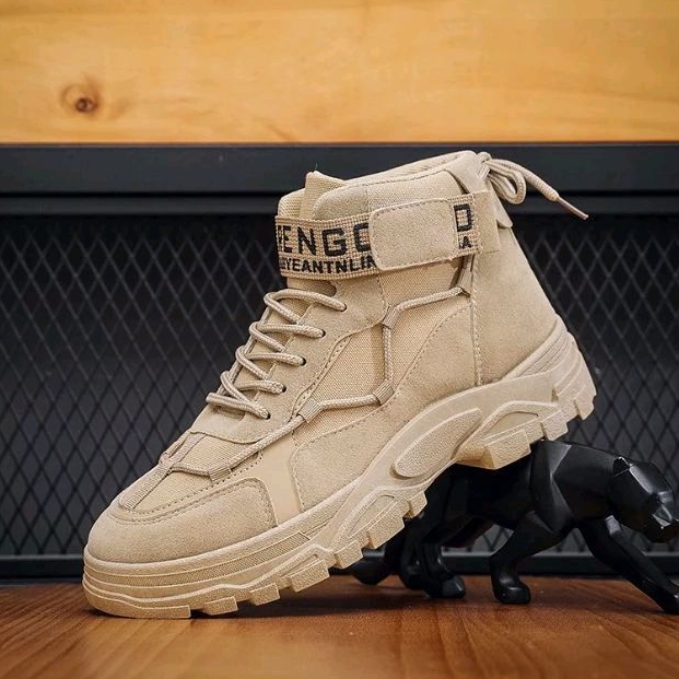 Sepatu Boots Hiking Tracking Gunung Traveling Shoes Unisex