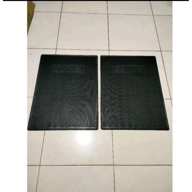LEMBARAN KARET / KARPET KARET TRD / KARPET LANTAI ALAS KAKI MOBIL UNIVERSAL HARGA 1 LEMBAR.