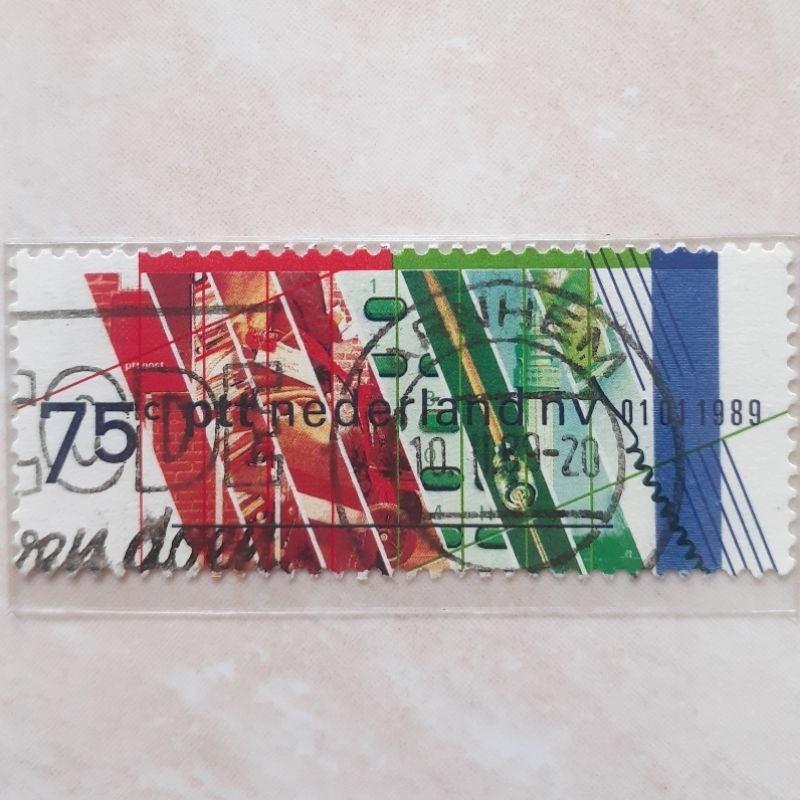 

Perangko Belanda Privatisation of Netherlands PTT Tahun 1989