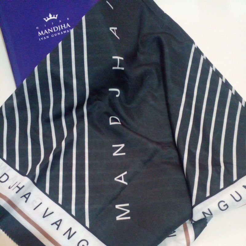 Kerudung Mandjha - Kerudung Mandjha Ivan Gunawan - Line Monogram kw (Sale)