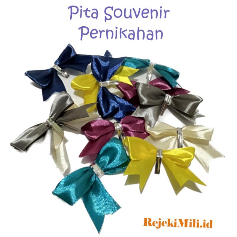 

Pita satin Pita hampers pita souvenir pernikahan pita souvenir pita aplikasi pita tempel pita siap pakai pita warna warni pita kado pita bucket pita hiase