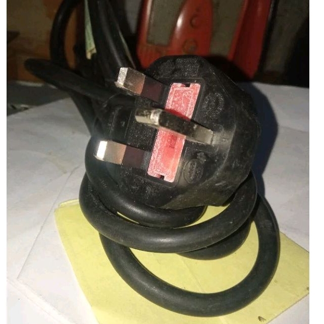 Kabel Power tebal 3 colokan 3 lubang