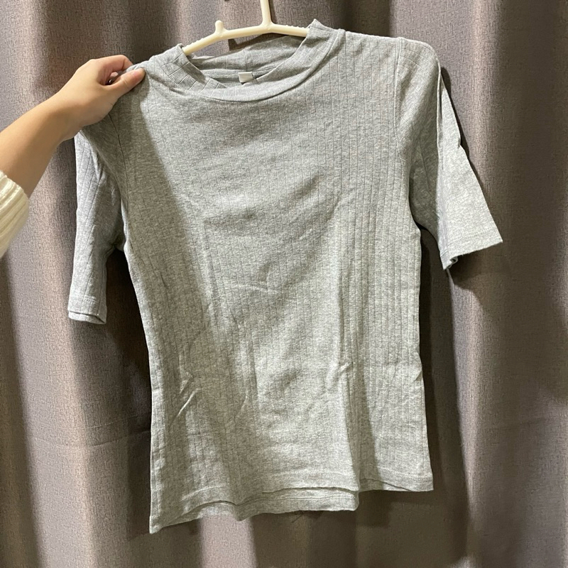 PRELOVED BAJU WANITA UNIQLO