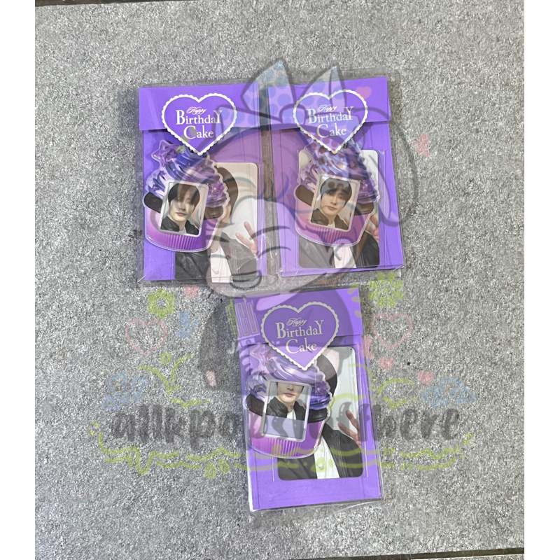 [READY STOCK] BIRTHDAY MINI CAKE HOLDER JAEHYUN NCT 127 OFFICIAL SEALED || cake holder jaehyun