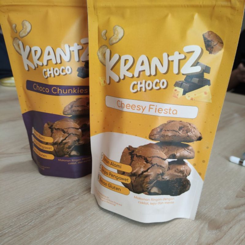 

COOKIES KRANTZ 2 VARIAN RASA CHOCO CHUNKIES DAN CHEESY FIESTA