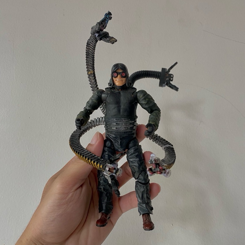 figure doctor octopus toybiz marvel spiderman