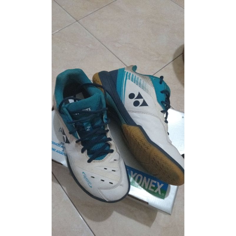 Sepatu Yonex SHB 65 Z men Second
