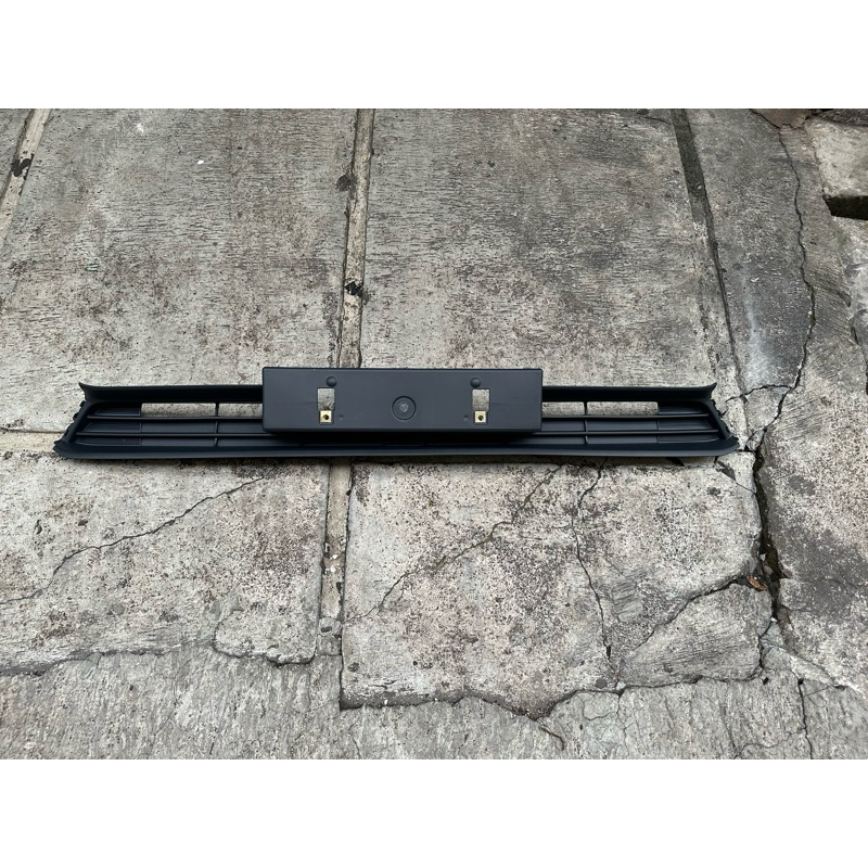 Grill GRIL Grille Bemper BUMPER Bawah INNOVA Reborn FACELIFT 2020-2021