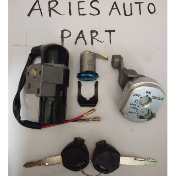 KUNCI KONTAK SET  KUNCI JOK HONDA SUPRA X 125 SUPRA X 125 KARBU ART R2E7