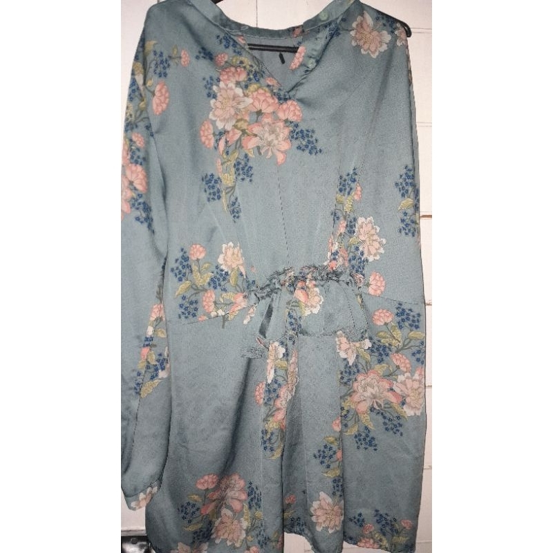 Preloved kami. blouse Kami.idea