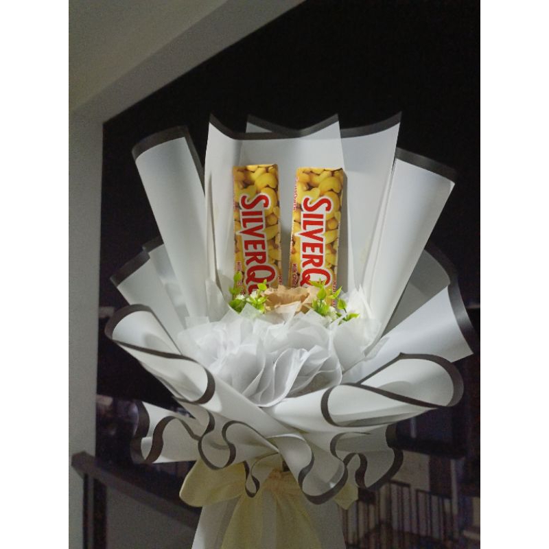 

bucket coklat silverqueen