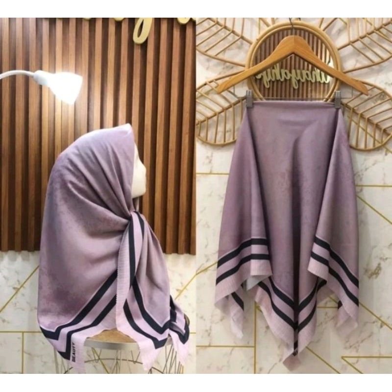 HIJAB SEGI EMPAT VOAL MOTIF SUBLIME KODE 200 DUSTY PURPLE