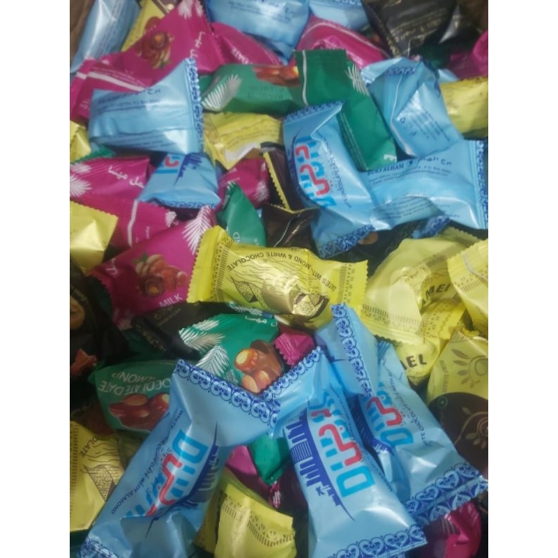 

Coklat Almond Kurma//Kurma Coklat Almond 250gr