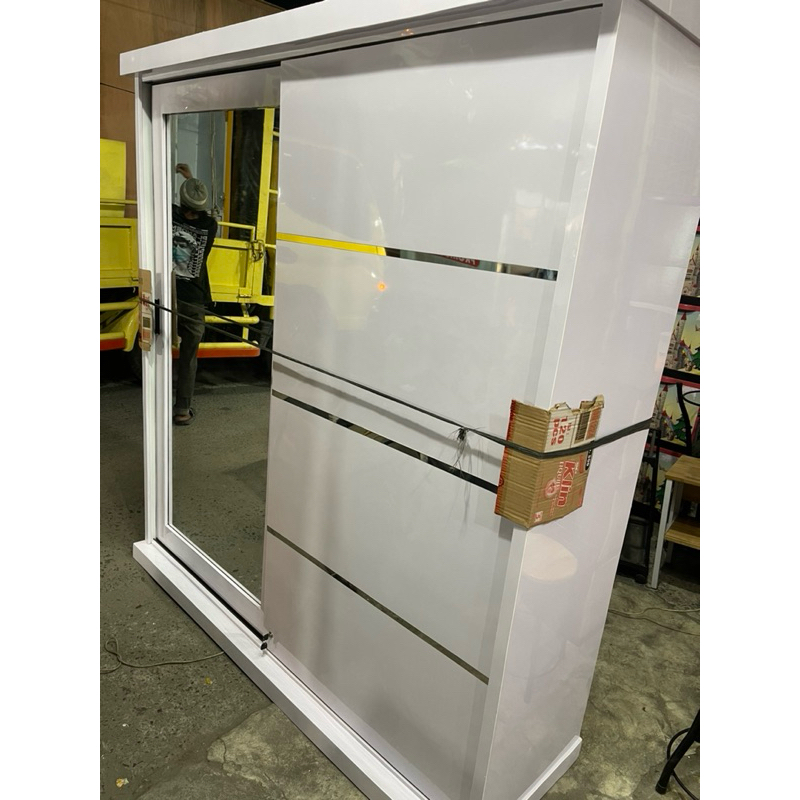 Lemari Pakaian HPL Sliding Minimalis