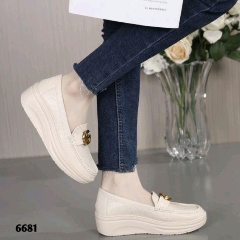 sepatu wedges wanita gucci 6681