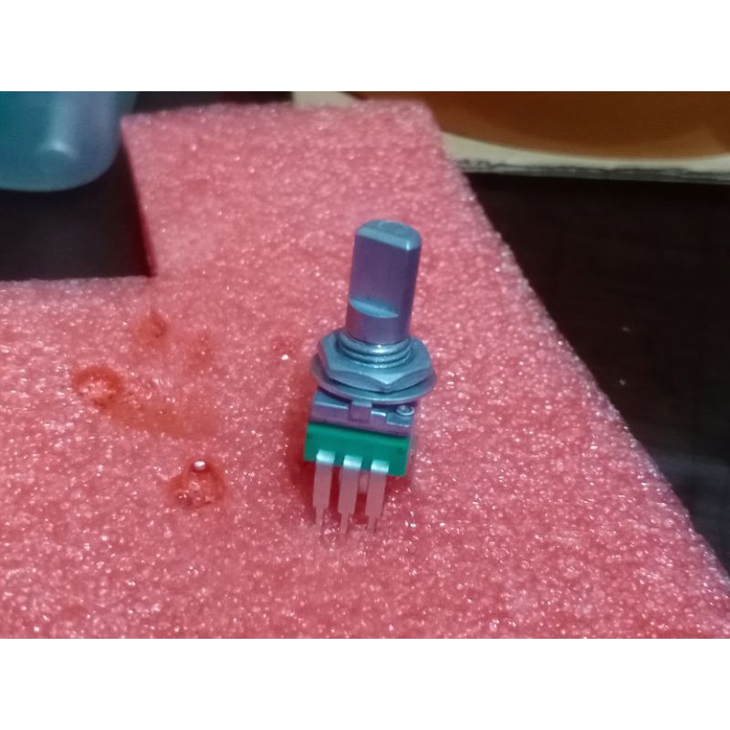 Potensio 10 Klik untuk Efek Gitar Boss Me25 Me50