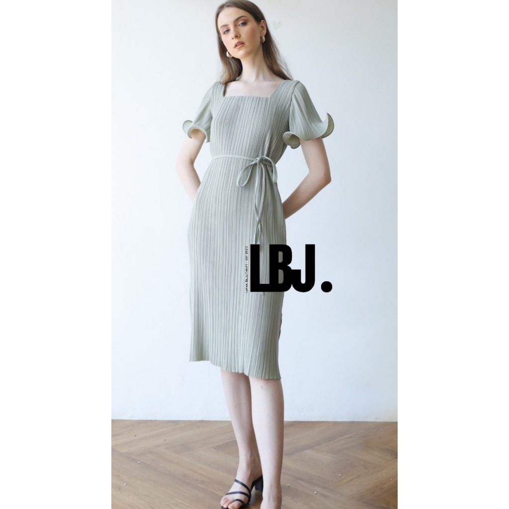OFFICIAL MISSE - ELLE DRESS IN SAGE GREEN (PRELOVED)