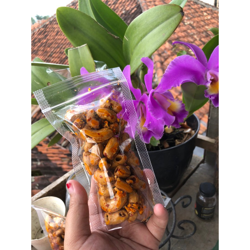 

PAKET USAHA | Cemilan hits kekinian | MAKARONI BANTET PEDAS GURIH