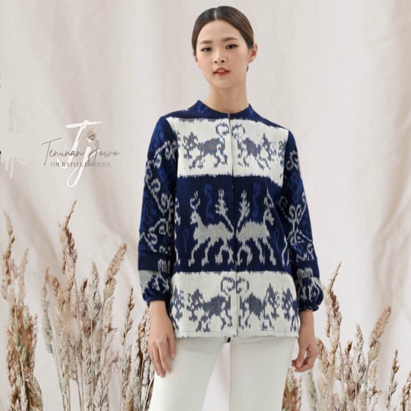 Blouse Wanita Simpel Etnik Elegant Motif Sumba NTT Navy Lengan Karet Modern Atasan Kerja Modis
