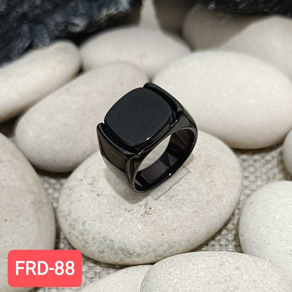 CINCIN TITANIUM BATU ONIX MODEL KOTAK PRIA TERLARIS