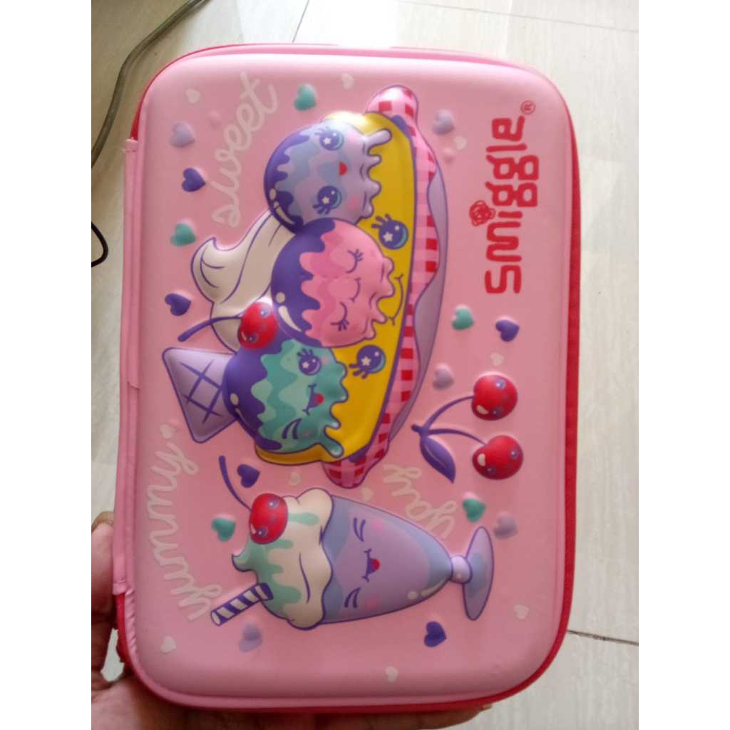 

SMIGGLE PENSIL CASE YUMMY SWEET