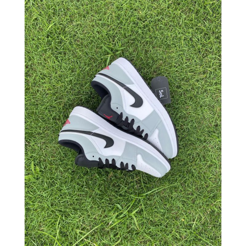 Jordan 1 Low Light Smoke Grey