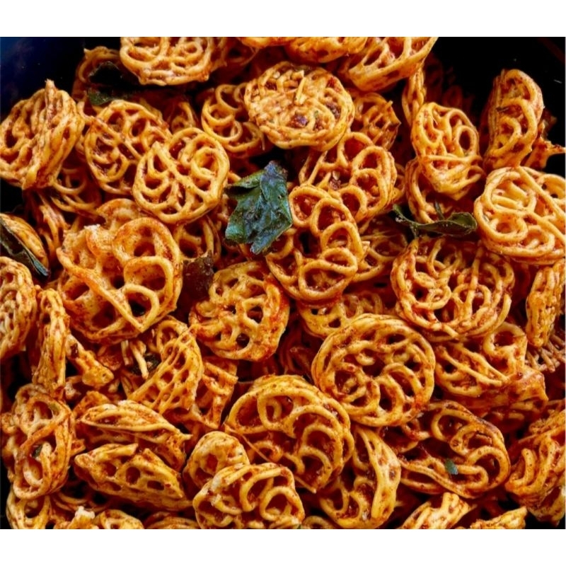 

KRUPUK PEDO/MAWAR PEDAS BUMBU CIKRUH DAUN JERUK 1kg