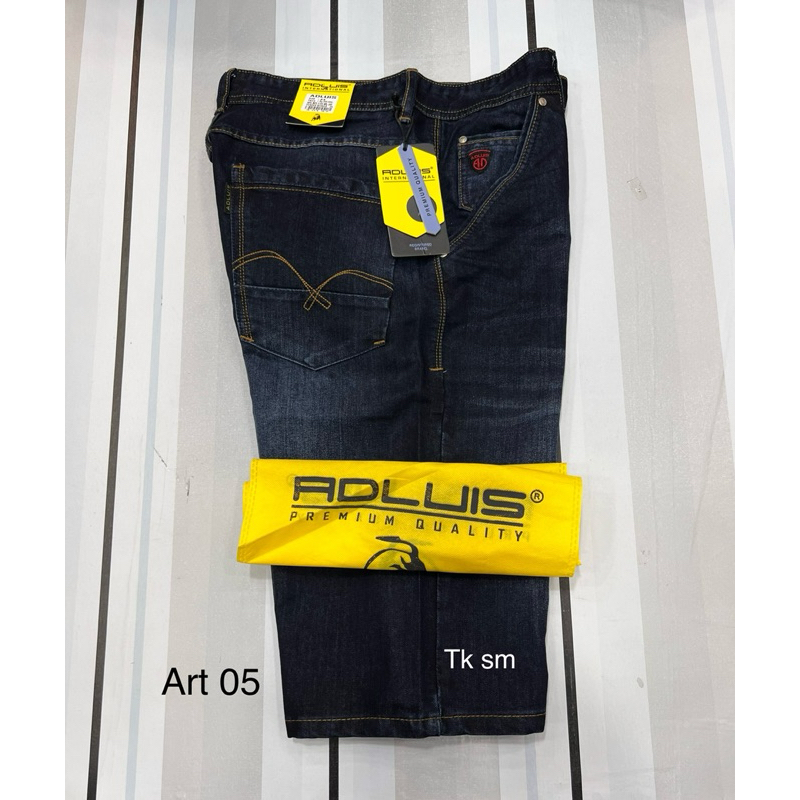 Celana Pendek Denim Adluis