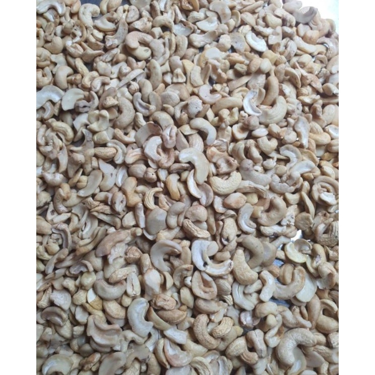 

Praktis Kacang mede patahan 1kg mentah