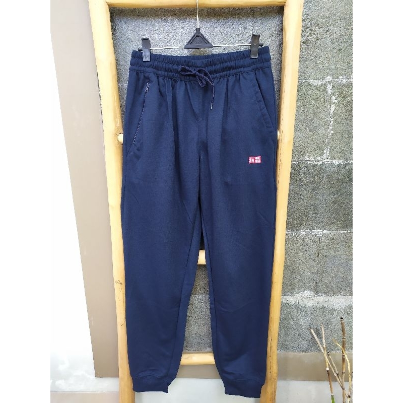 Celana Olahraga Panjang / Training Uniqlo