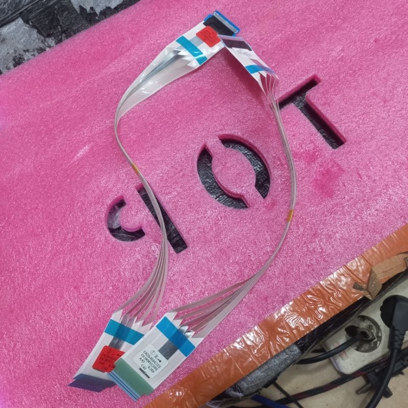 KABEL FLEXIBEL LG 43UN7100