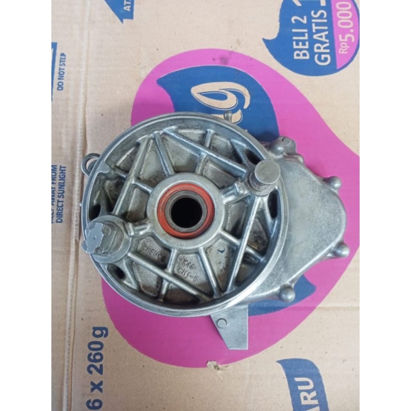 DUDUKAN kampas rem belakang DUDUKAN GIRBOK K44 BEAT  ESP