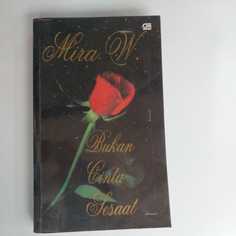 Mira W.  Bukan Cinta Sesaat