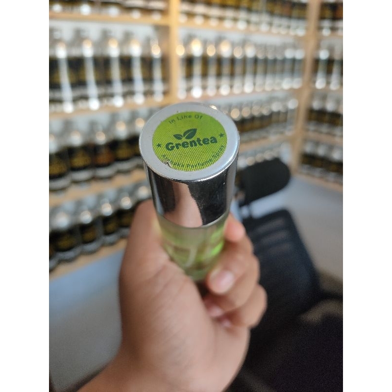 Parfum Aroma Greentea Unisex Perbandingan 2:1 botol 30 ML bebas pilih motif botol dan request aroma