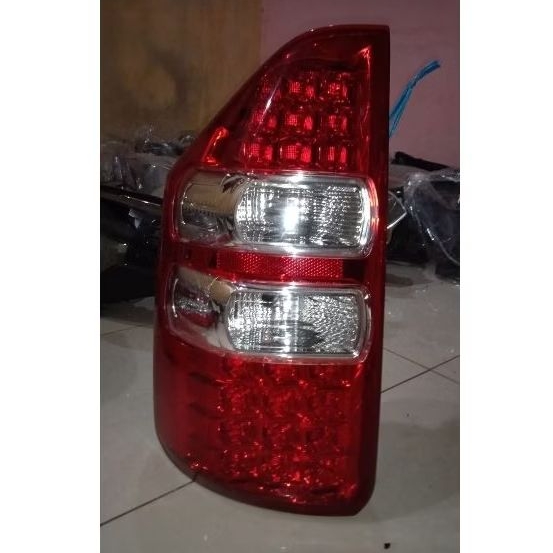 stoplamp lampu belakang nav1 nav1 kiri original
