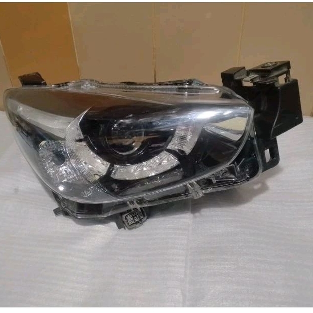 headlamp lampu depan Mazda 2 skyaktiv