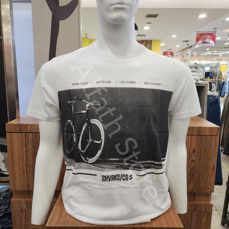 KAOS PRIA SHARKS ORIGINAL PUTIH SGB1064886