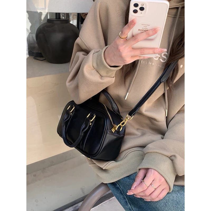 BAKTERY.ID Tas selempang wanita bahan kulit sintetis clara bags