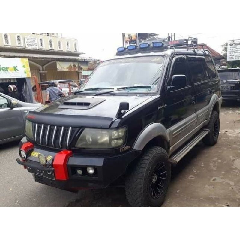 grill apollo mitsubishi kuda gen2