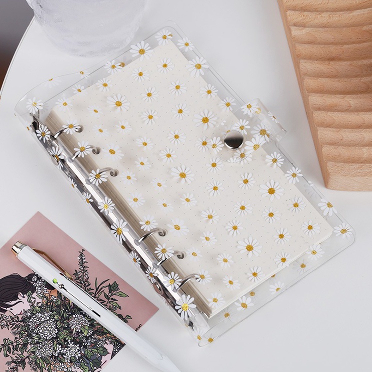 

Paling Trending COD A6A5 Binder Notebook Buku Rekening Tangan Daisy Soft Shell PVC Binder Transparan Notebook MG