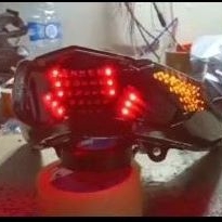 stoplamp lampu stop running dan sein  vario Led running 10 mode auto dan bisa manual, fullset (refle