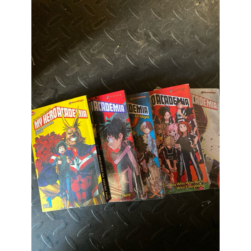KOMIK MY HERO ACADEMIA SET