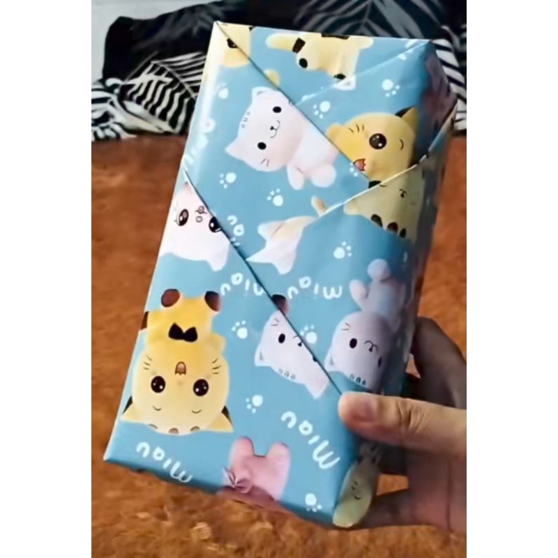 

BUNGKUS KERTAS KADO