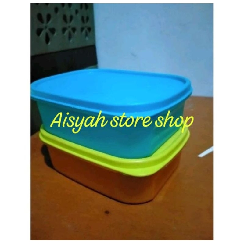kotak makan tanpa sekat rectanguler colourfull Tupperware second