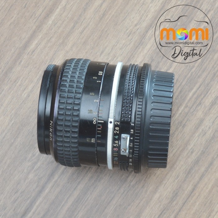 NIKON NIKKOR 35mm/2 AIS (code #0047T)