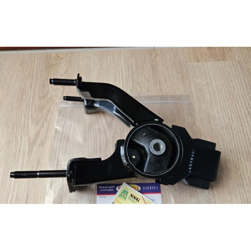 Engine mounting belakang toyota voxy nav1 NAV 1